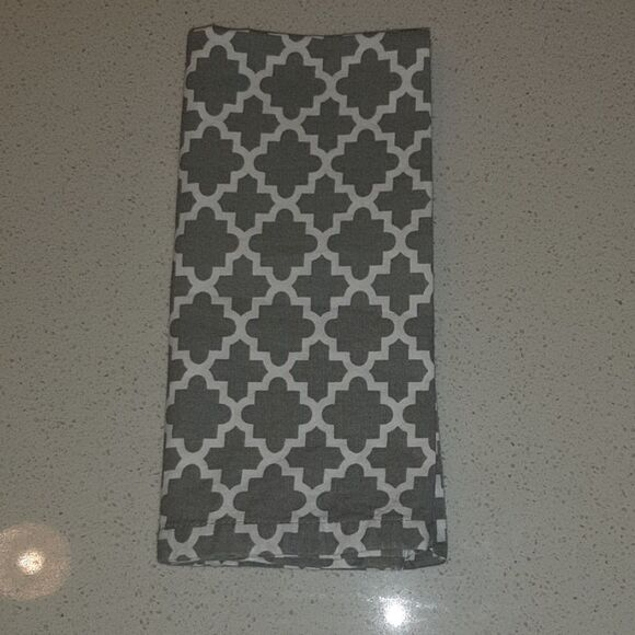 Grey Lattice Print Cloth Napkins - Picture 4 of 7